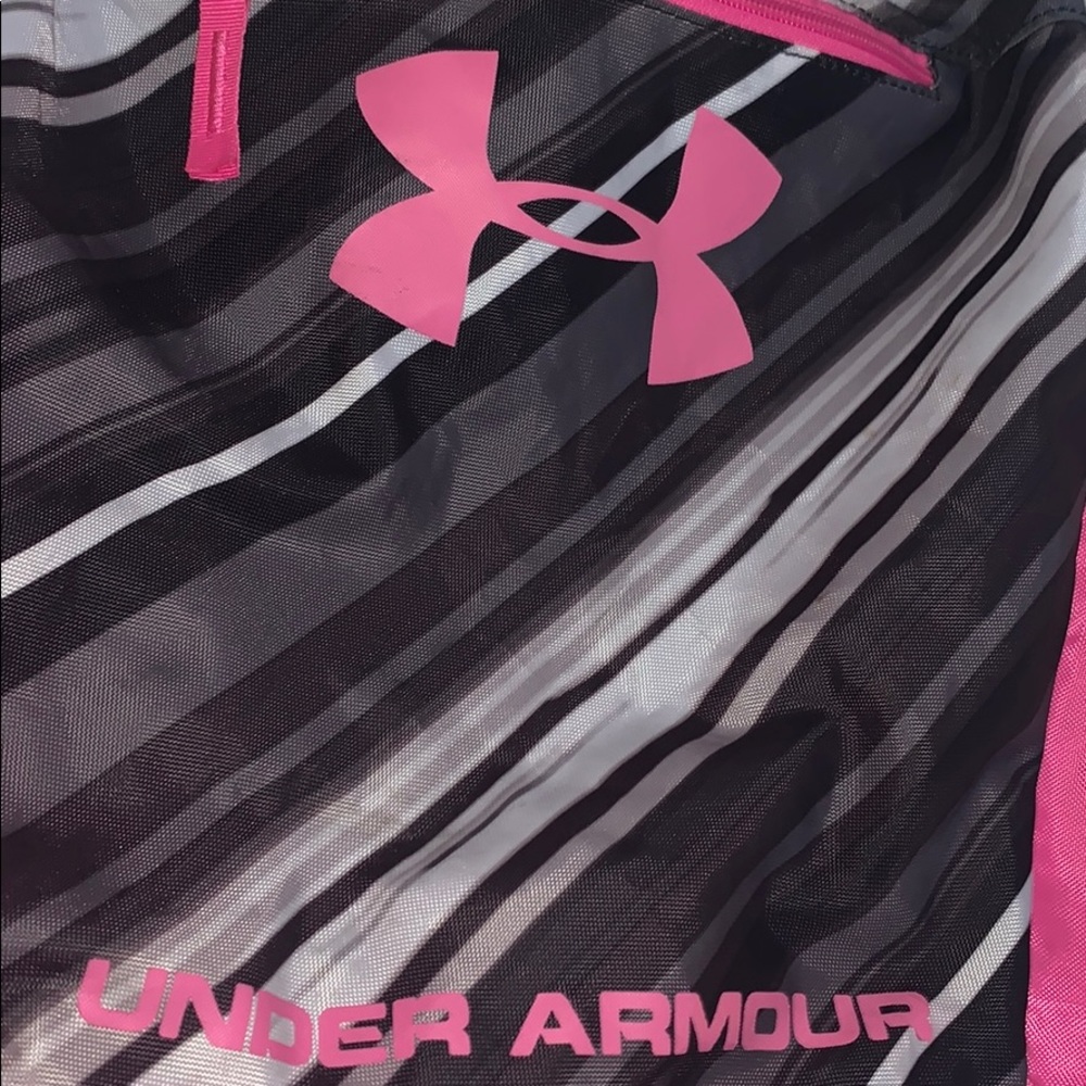 Under armour pull string backpack - Picture 2 of 5